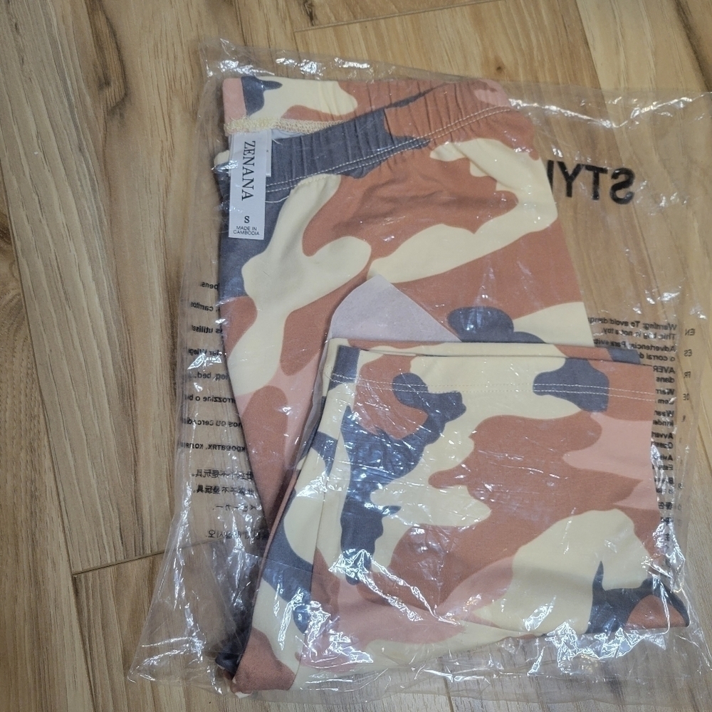 Zenana High Waist Butter Camo Biker Shorts - Picture 5 of 10